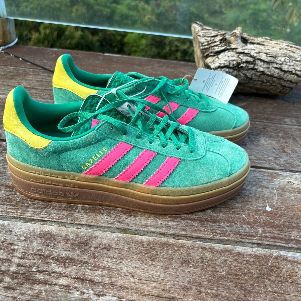 Adidas Gazelle Bold Athletic Shoe Court Green/Lucid Pink. Size 9 - Picture 2 of 4